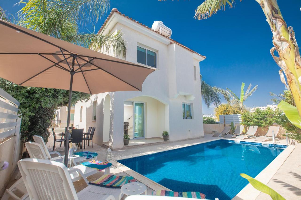 George'S Lux Villa Protaras Bagian luar foto