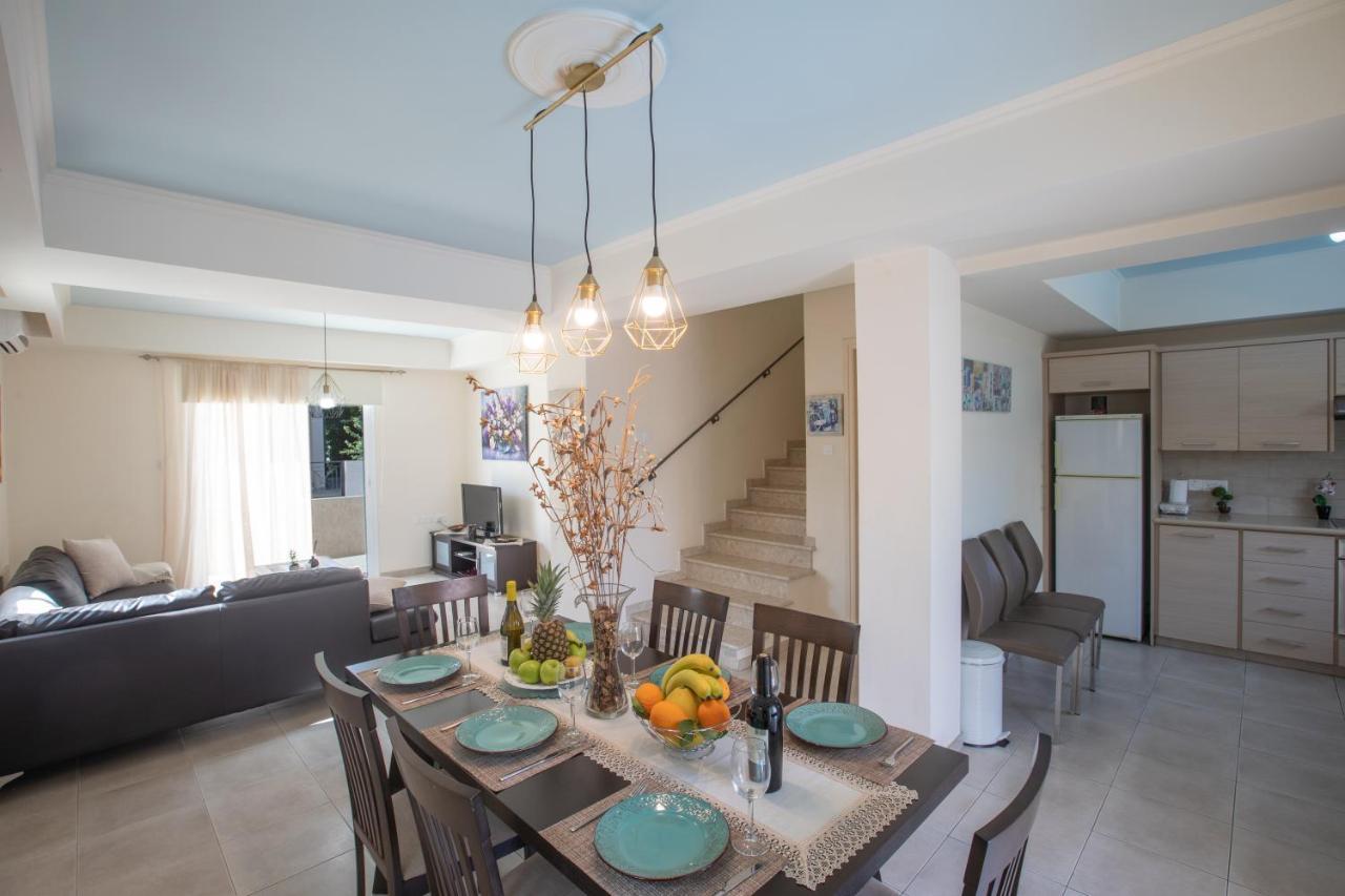 George'S Lux Villa Protaras Bagian luar foto