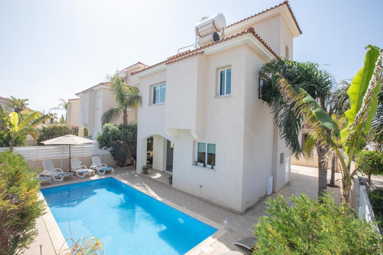 George'S Lux Villa Protaras Bagian luar foto