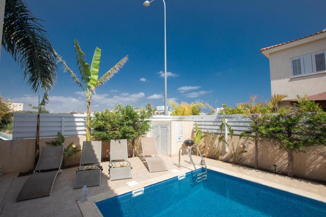 George'S Lux Villa Protaras Bagian luar foto